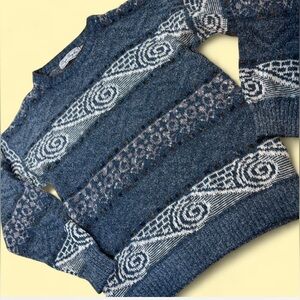 Vintage sick print Bugle Boy blue abstract sweater EUVC size medium